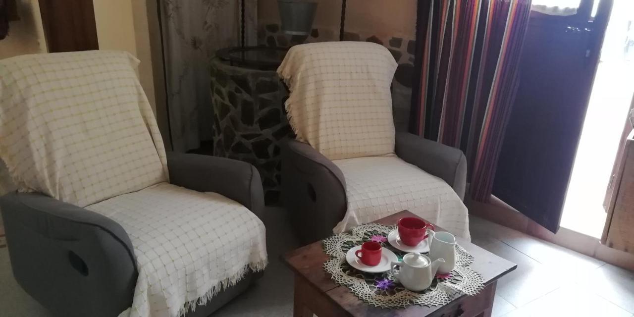 Casa Rural Abuela Maxi Riolobos Екстер'єр фото