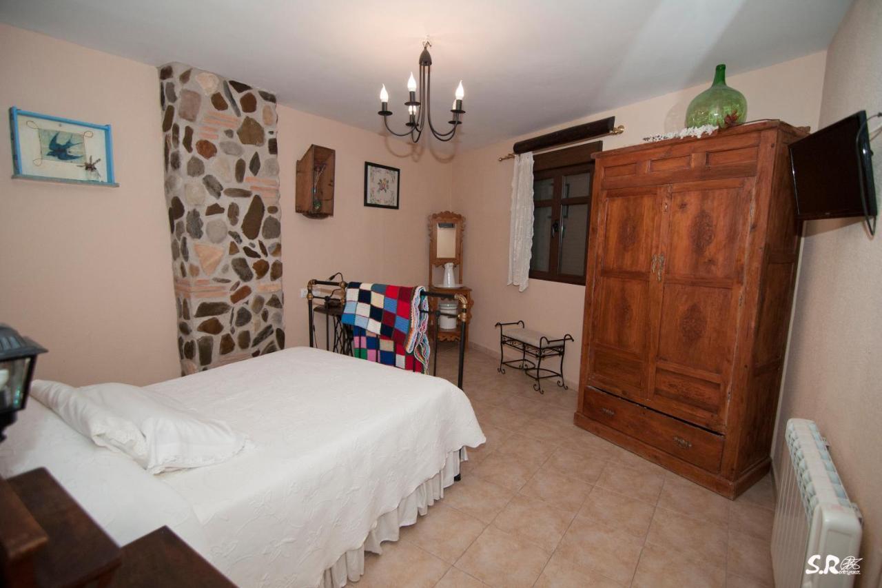 Casa Rural Abuela Maxi Riolobos Екстер'єр фото